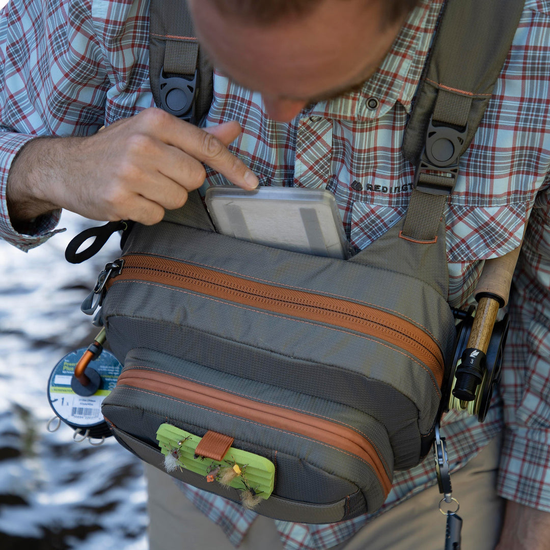 Fishpond Cross-Current Chest Pack Image 09