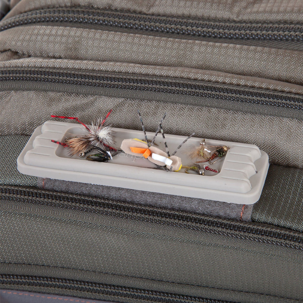 Fishpond Tacky Fly Dock Mag Pad Gray Image 02