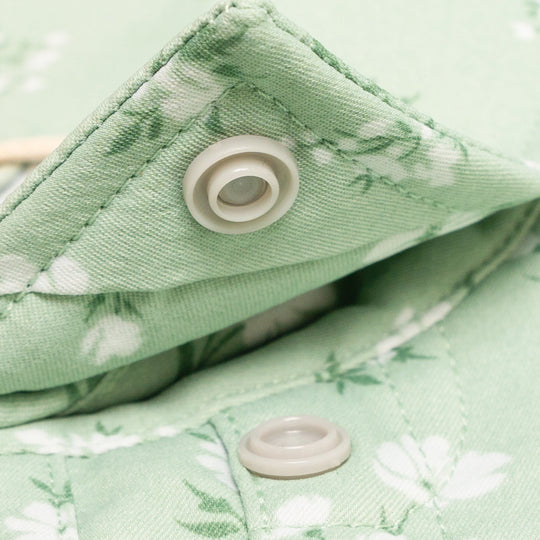 Poncho The Bat Masterson Green Daisy Floral Print Image 03