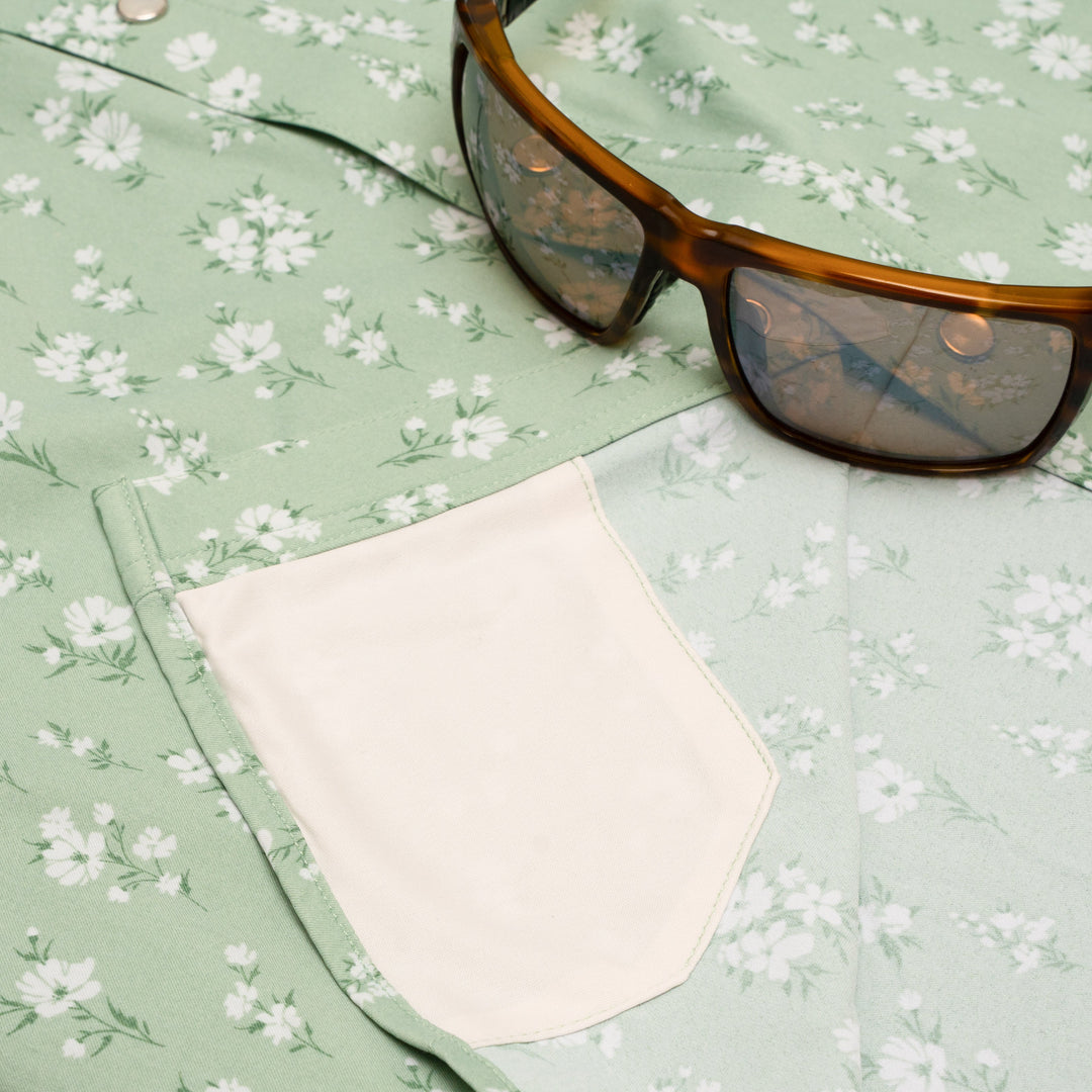Poncho The Bat Masterson Green Daisy Floral Print Image 05