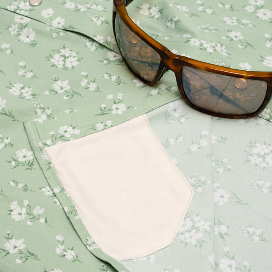 Poncho The Bat Masterson Green Daisy Floral Print Image 05